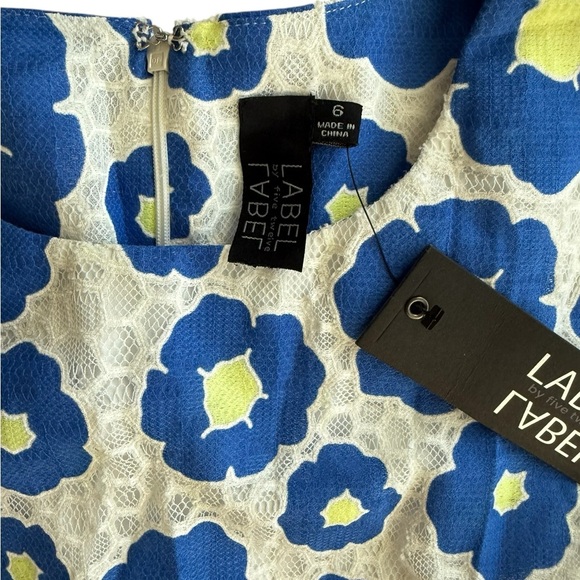 New LABEL by five twelve Floral Blue and White Women’s  Dress Size Small - Picture 5 of 9